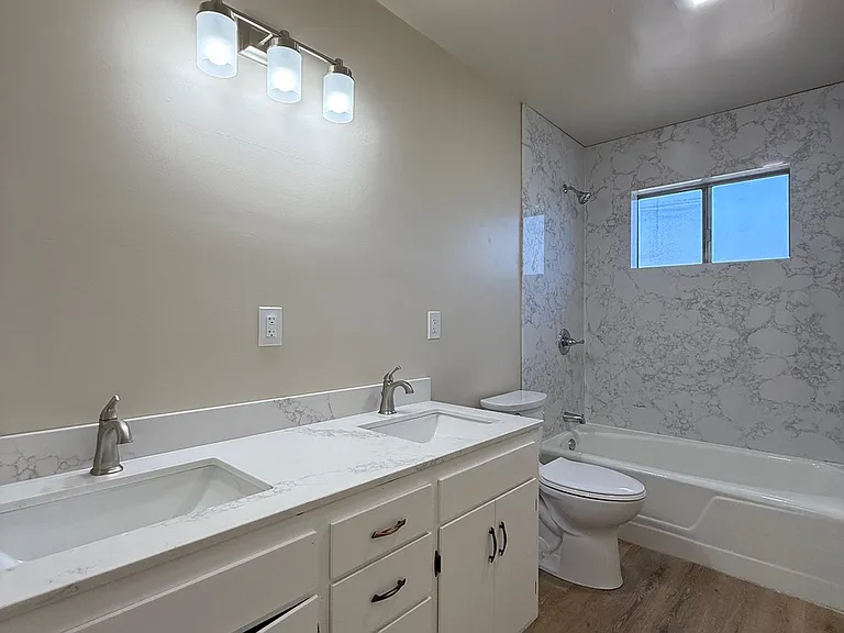 1816 Stuart St #1818 — Photo 17