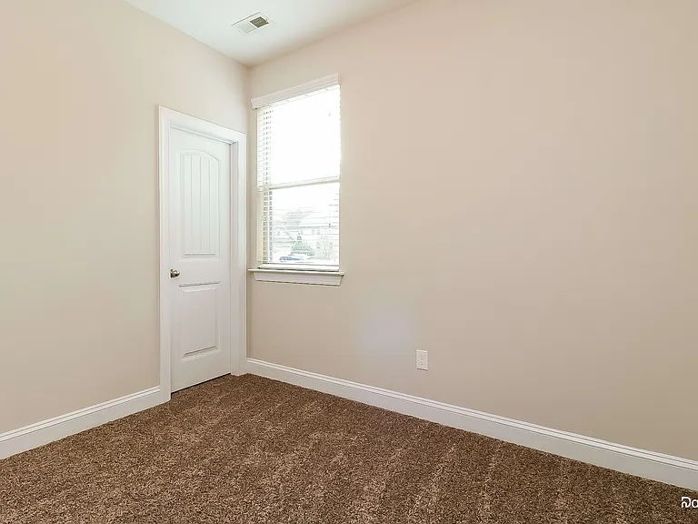 217 Willow Weald Ct — Photo 11