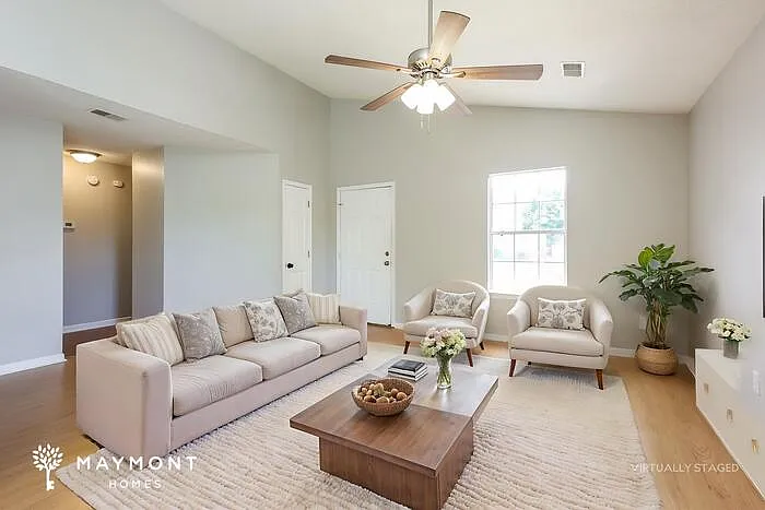 3 bed, 2.0 bath, 1355 sqft, $1,645 — Photo 4