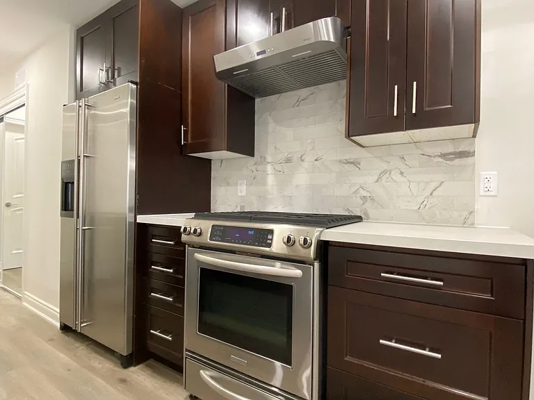 239 Main St #4 — Photo 11