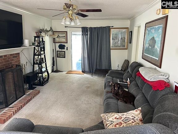 3rd image of 119 Chippenham Cir