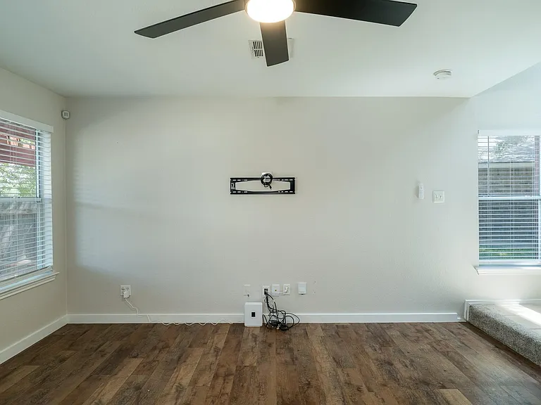 408 Woodsorrel Way — Photo 8
