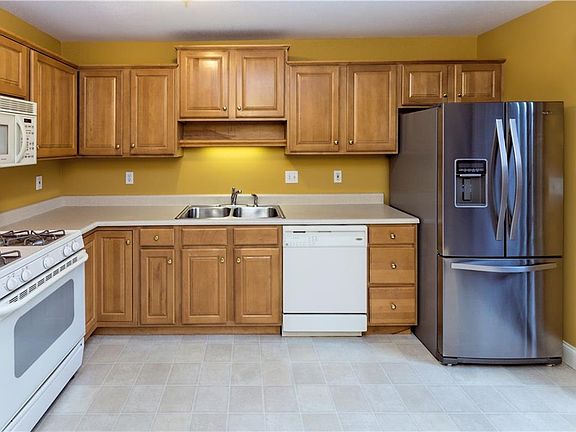 4th image of 3903 E Boardwalk Pl