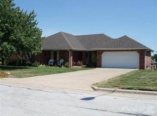 402 S Kendall Ct, Nixa, MO 65714