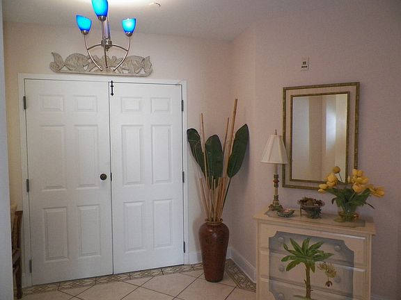 Foyer Entry Way