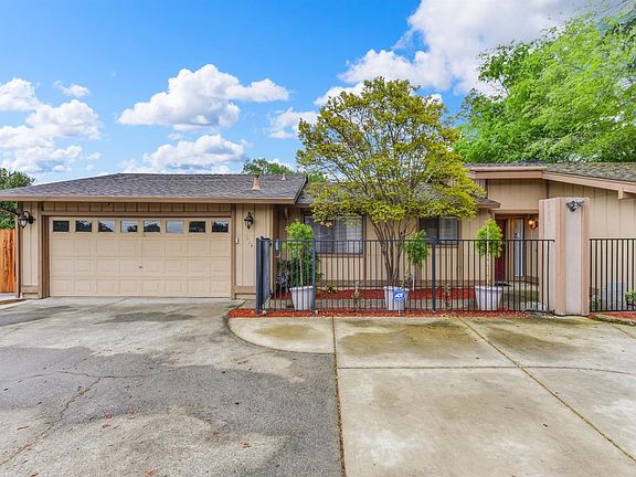 2nd image of 5624 Hazel Ave