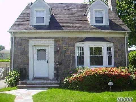 3rd image of 88 Crowell St