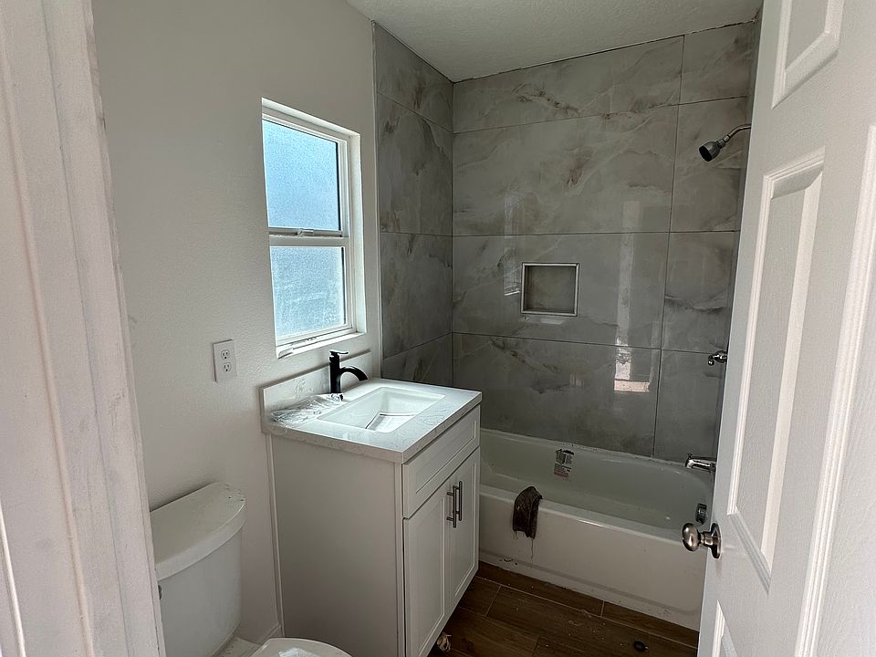 1st image of 1220 W Shorb St #628