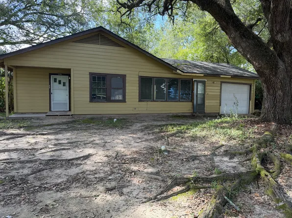 1019 Ruby Ln, Orange, TX 77630