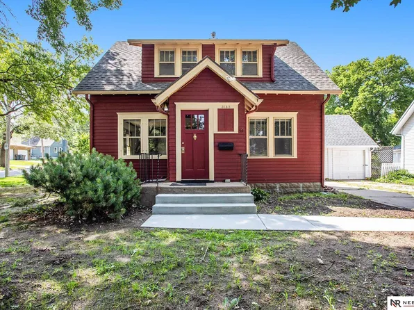 3135 C St, Lincoln, NE 68510