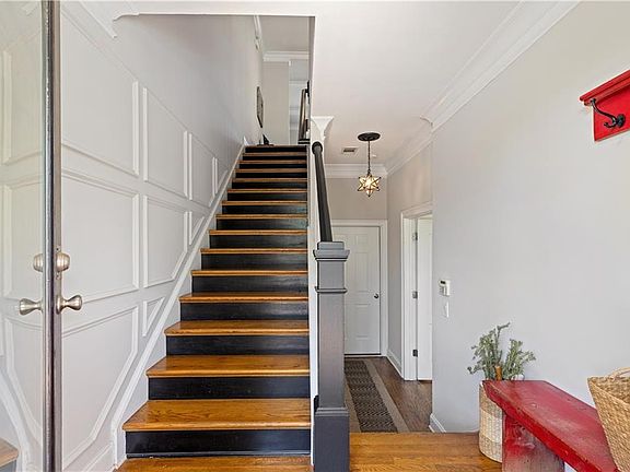 3rd image of 1258 Dekalb Ave NE APT 127