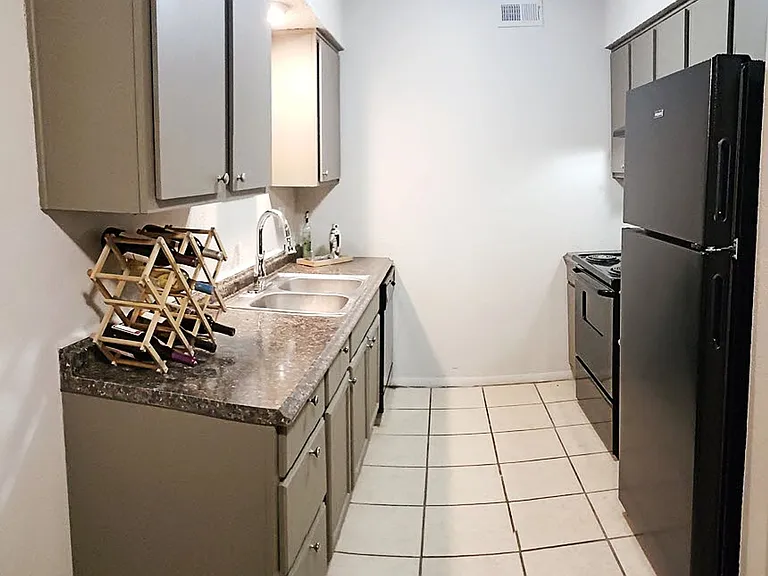 Tradewinds Villas — Photo 18