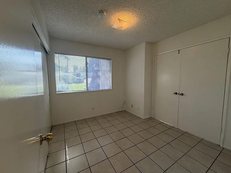 1594 Christopher Ln — Photo 23