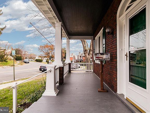 5th image of 732 Guilford Ave