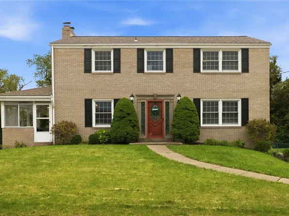 1105 Huston Dr, West Mifflin, PA 15122