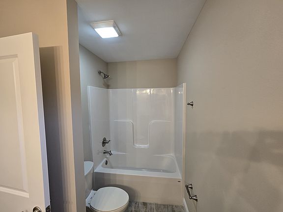 2nd image of 1 Anita Ct
