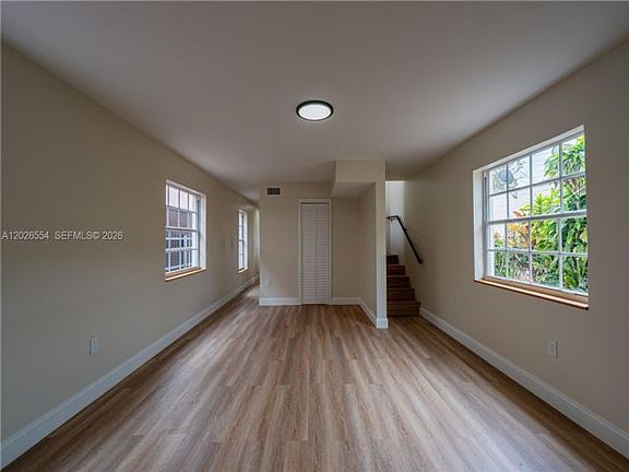 5th image of 370 Flagami Blvd #370