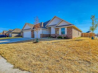 1315 Pebble Pond Dr, Norman, OK 73071