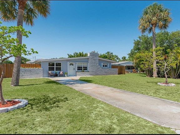 2nd image of 1036 NE Terrace Way