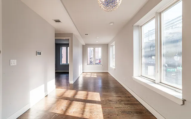 Rented by Rennit Inc. | media 10