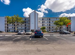 8700 N Sherman Cir #1-208, Hollywood, FL 33025