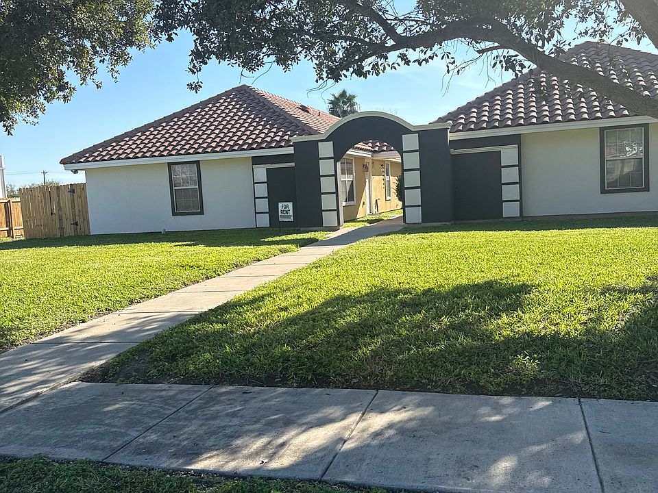 1st image of 105 S Ridge Ln #2