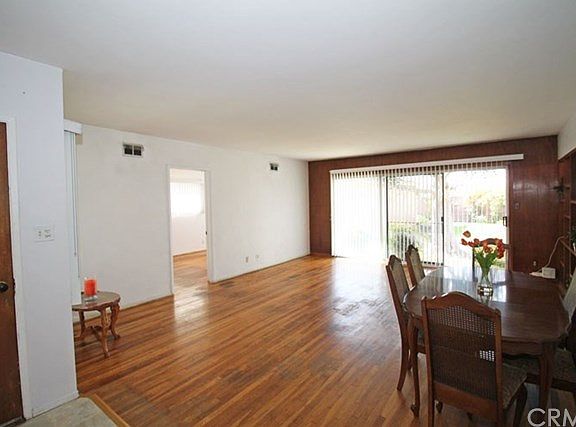 4th image of 5359 Canehill Ave