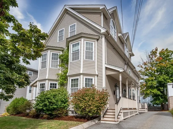 123 Russell St #1, Waltham, MA 02453