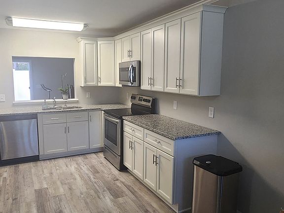 5th image of 2913 Lee Ct #1-A-1