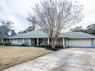 675 Belvedere Dr, Beaumont, TX 77706