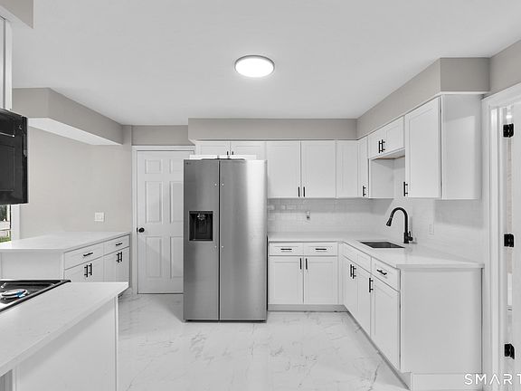 5th image of 231 Beechwood Avenue