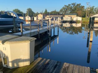 13 Pine River Rd, Saint Clair, MI 48079