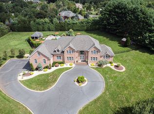 28 Cedar Dr, Colts Neck, NJ 07722