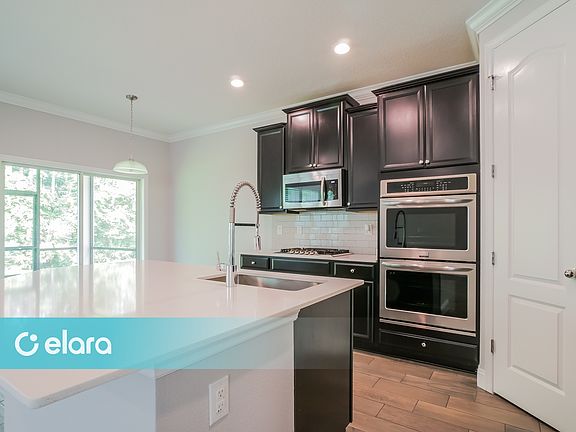 3rd image of 68 Silver Creek Pl