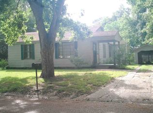 6 Oakwood Ln, Natchez, MS 39120