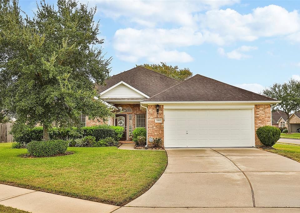 1st image of 1084 Ceole Cir