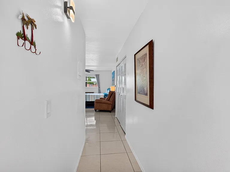 550 SW 2nd Ave #125 — Photo 33