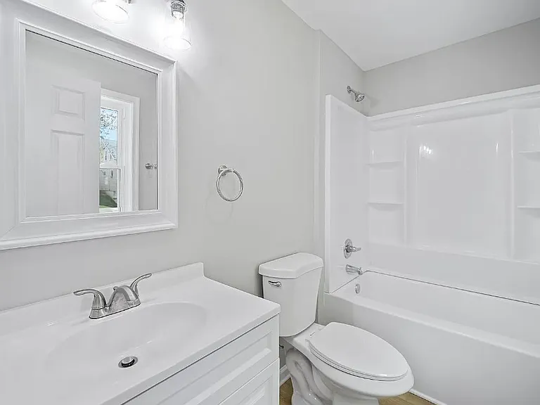 837 Virginia Ave — Photo 11