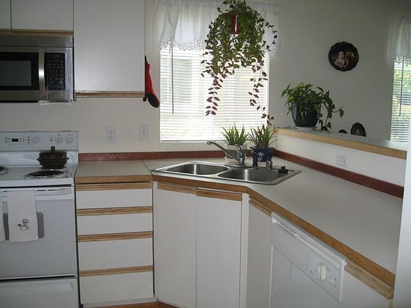 4th image of 23307 54th Ave S #1