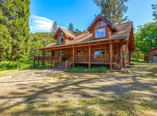 8215 Colonial Way, Central Pt, OR 97502