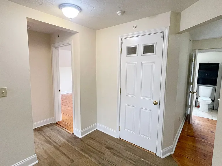 136 Central St — Photo 26