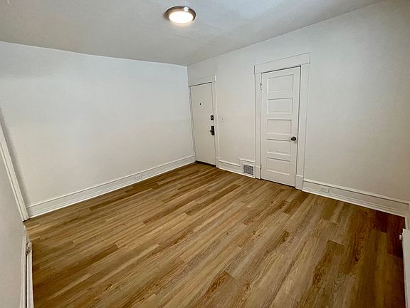 3rd image of 1217 & 1223 W 6th Ave #1223-9