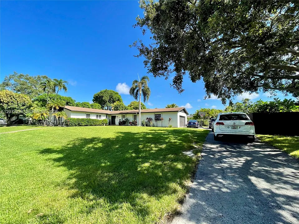 8522 SW 148th Ter #1