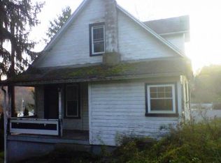 111 Helmbold Ave, Cabot, PA 16023