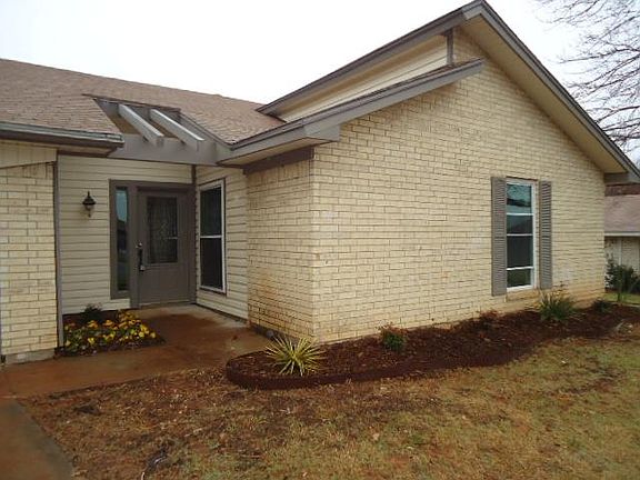 3rd image of 8405 Springbrook Ct