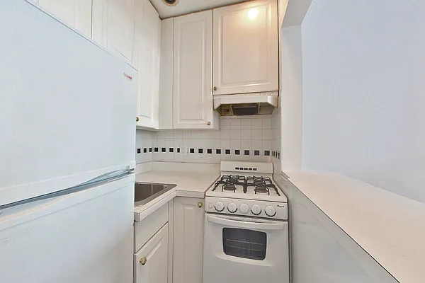 Rented by Platinum Properties | media 9