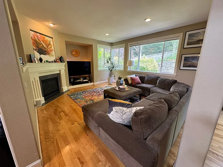 4606 230th Ter SE — Photo 8
