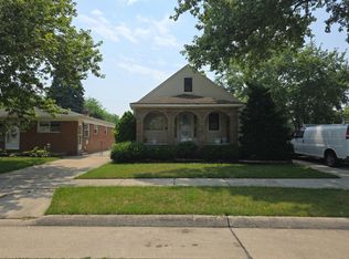 17083 Arlington Ave, Allen Park, MI 48101