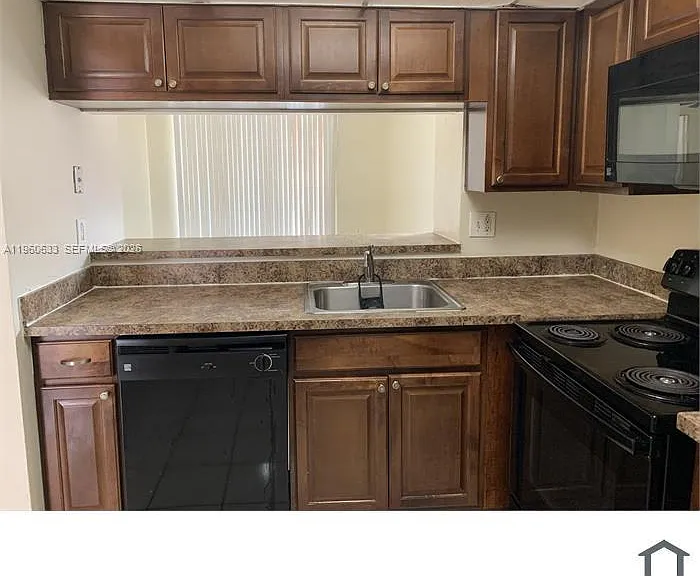 19791 SW 114th Ave #331 — Photo 3