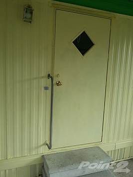 DOOR INTO HOME